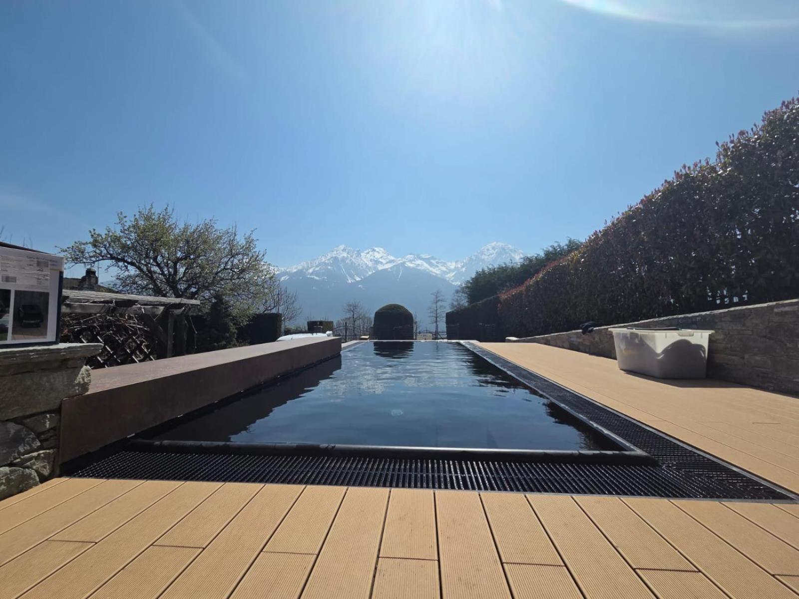 Les Vrais Rayons Hotel Verrayes ภายนอก รูปภาพ
