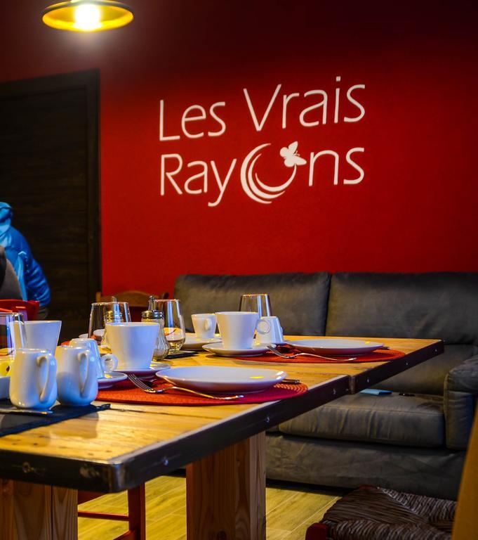 Les Vrais Rayons Hotel Verrayes ภายนอก รูปภาพ