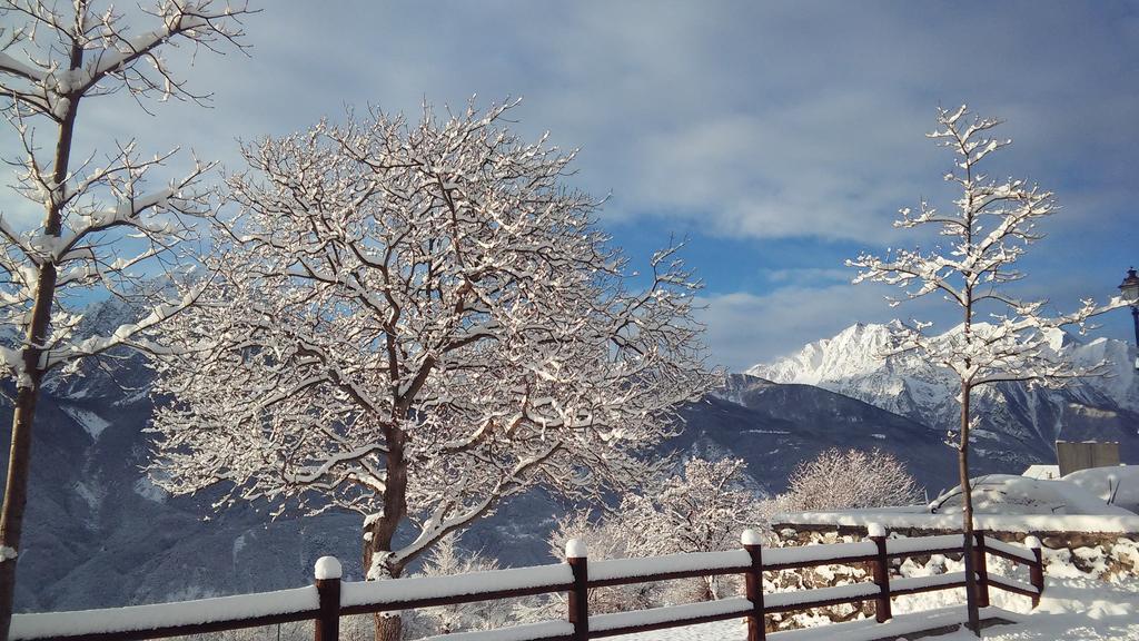 Les Vrais Rayons Hotel Verrayes ภายนอก รูปภาพ