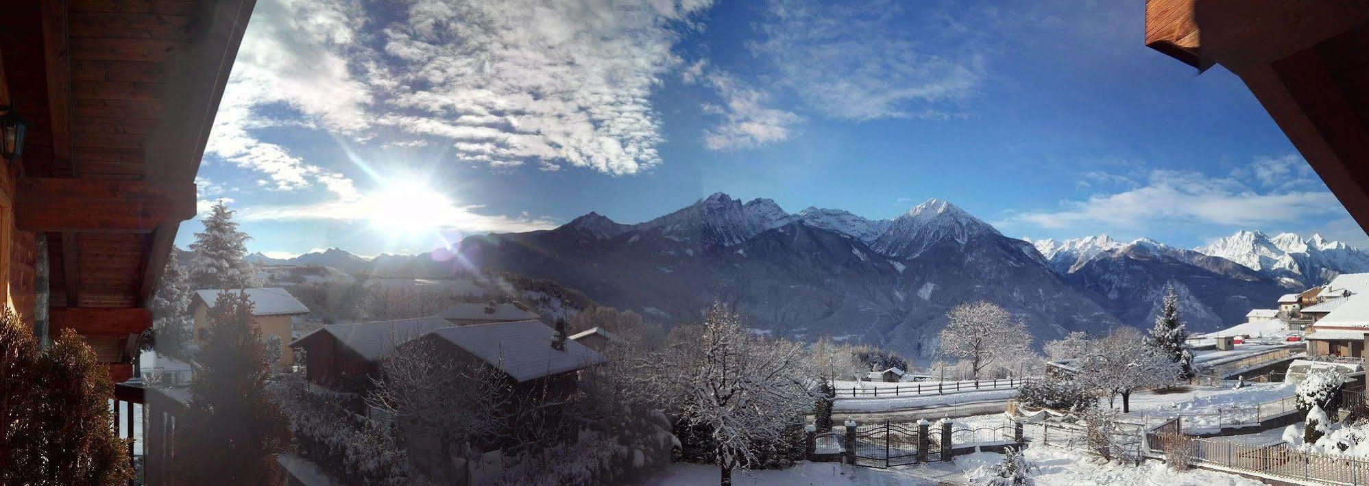 Les Vrais Rayons Hotel Verrayes ภายนอก รูปภาพ